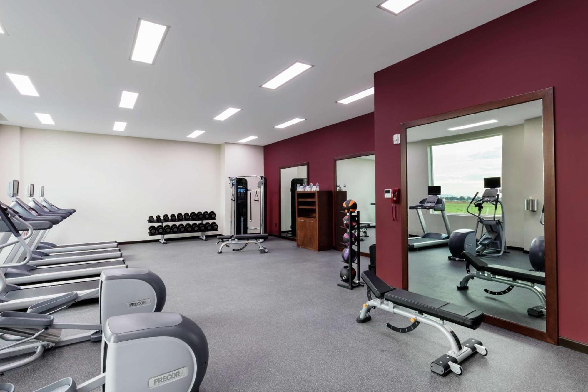 Hilton Garden Inn סלמנקה מראה חיצוני תמונה